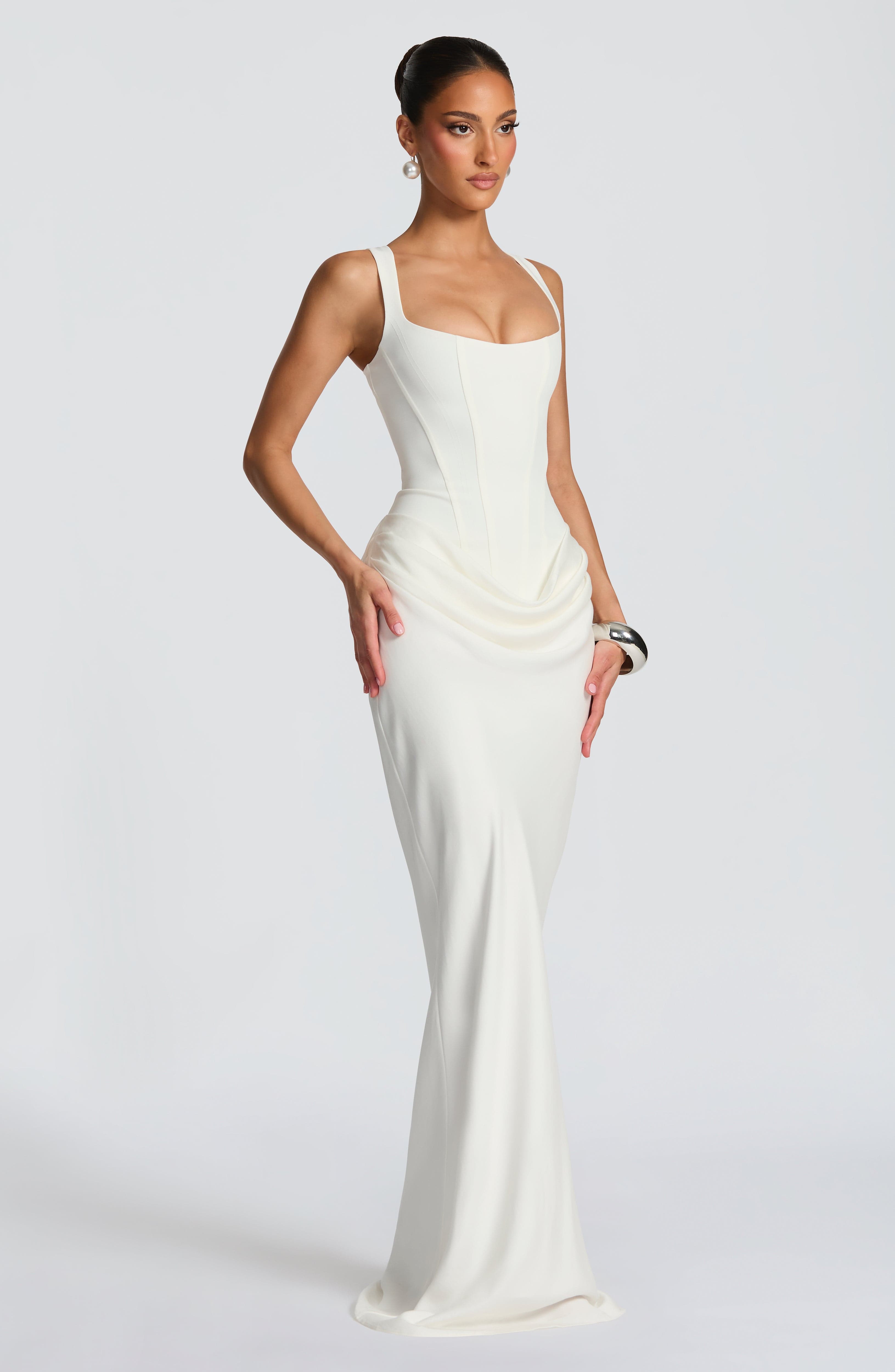Leonor ❘ Abito maxi con scollo quadrato