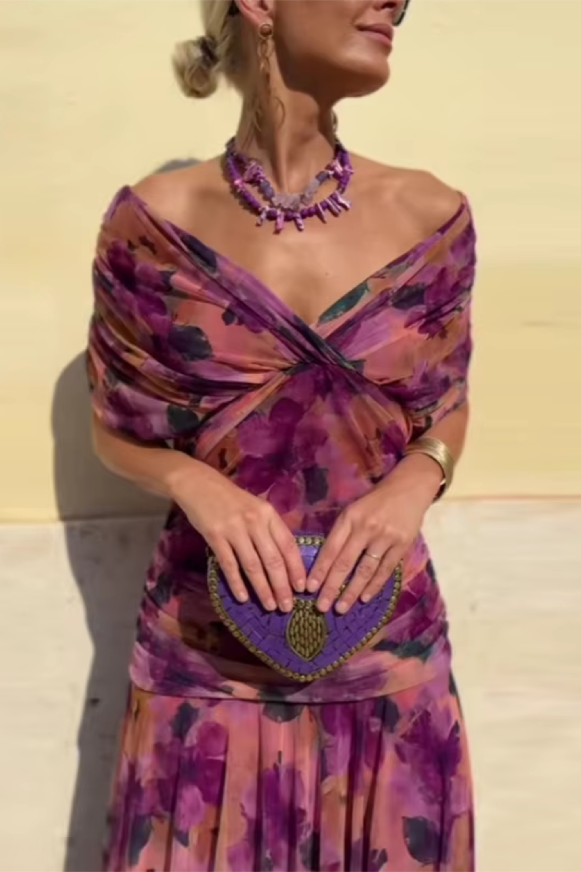 Louise | Elegante abito lungo da festa con scollo a V