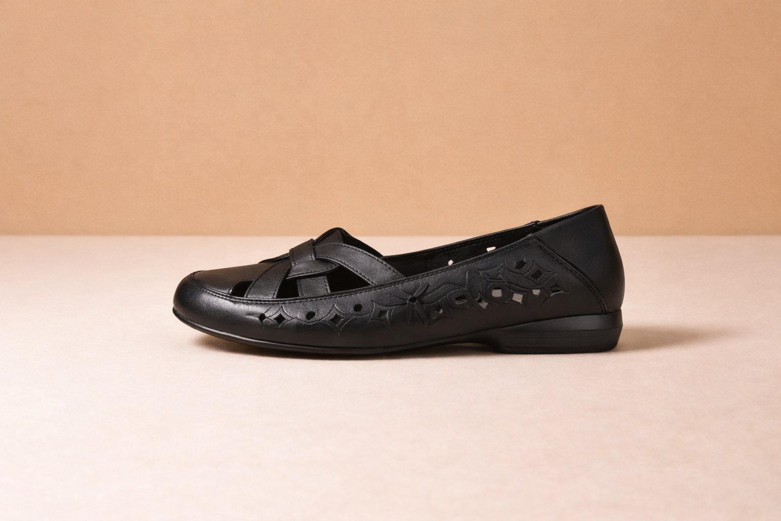 Lucia | Ballerine intrecciate in pelle con dettagli traforati