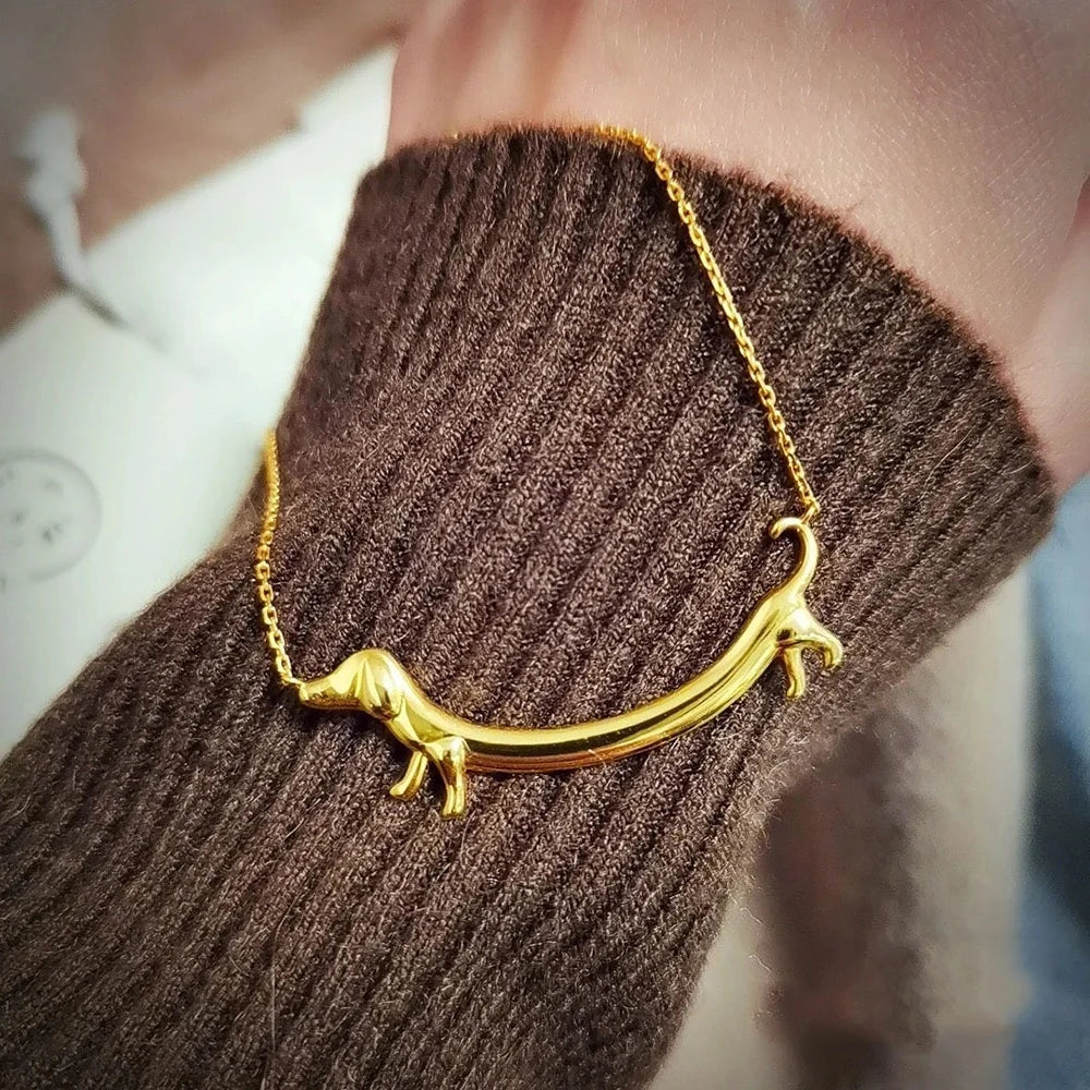 Collana con bassotto dorato