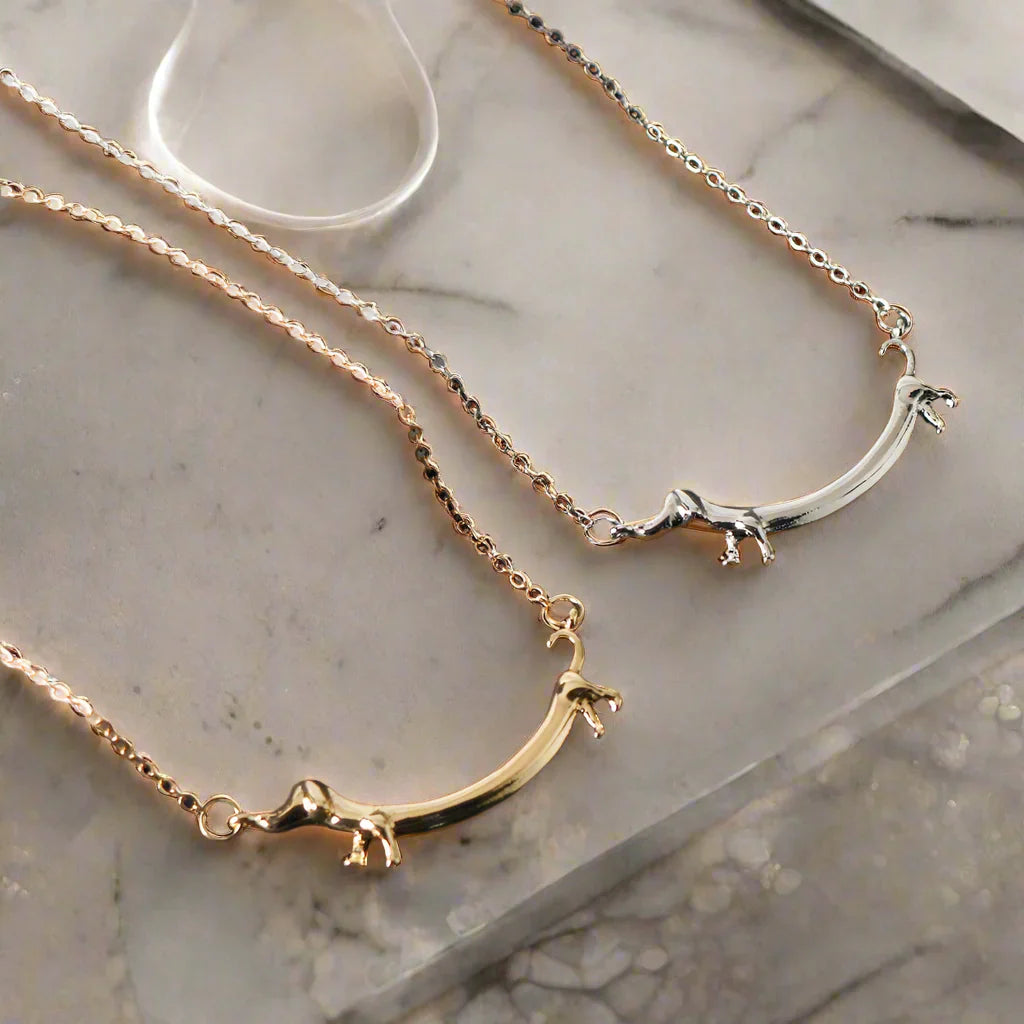 Collana con bassotto dorato