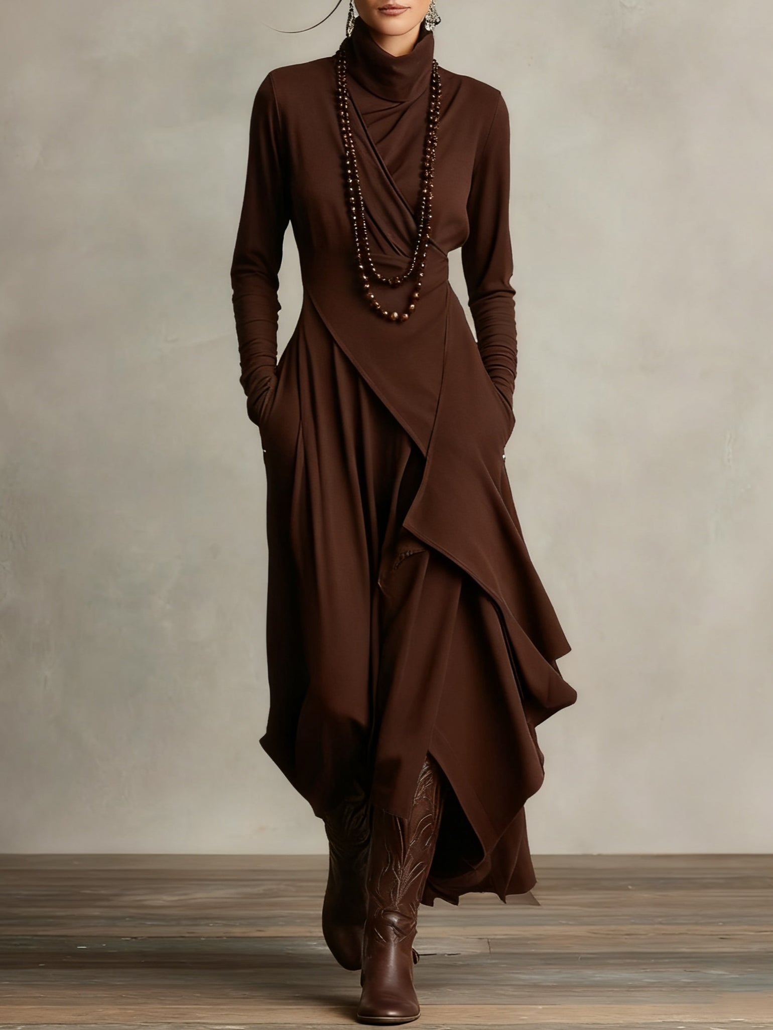 Giorgia – Abito Maxi Asimmetrico Viola a Collo Alto