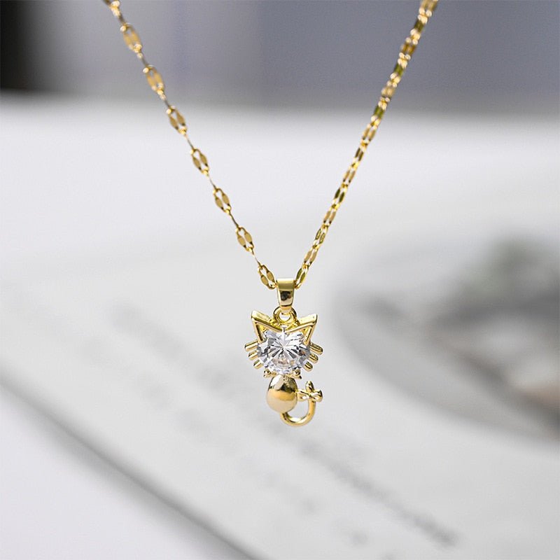 Collana con gatto placcata in oro con zirconi