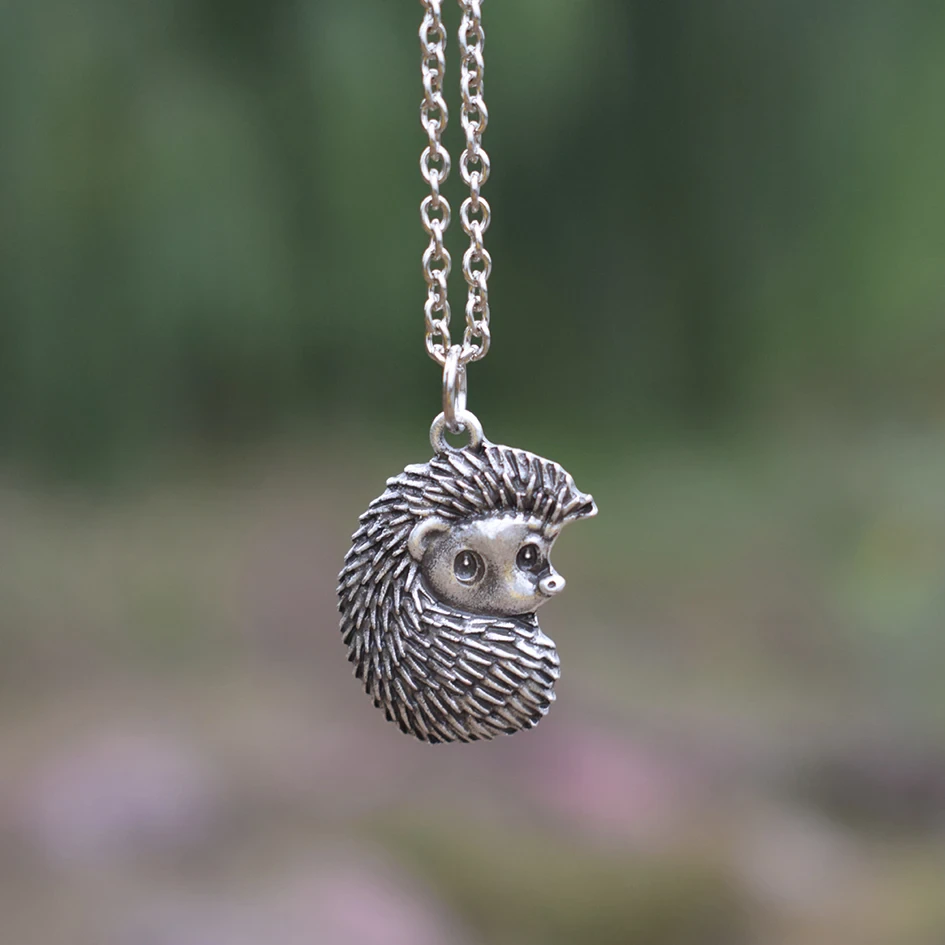 Collana vintage in argento con porcospino